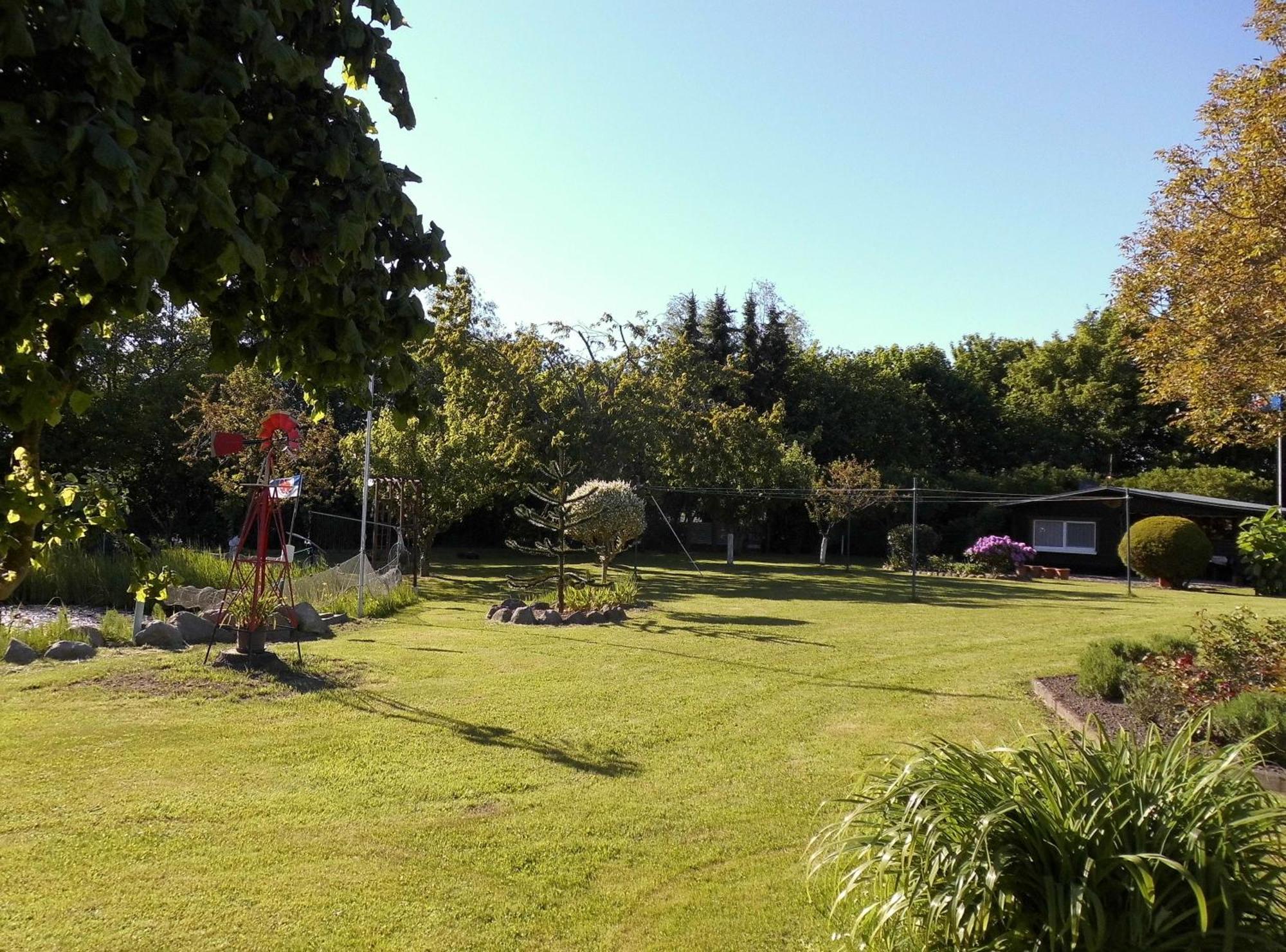 Bungalow und Ferienwohnung auf Rügen Kluis Exterior foto