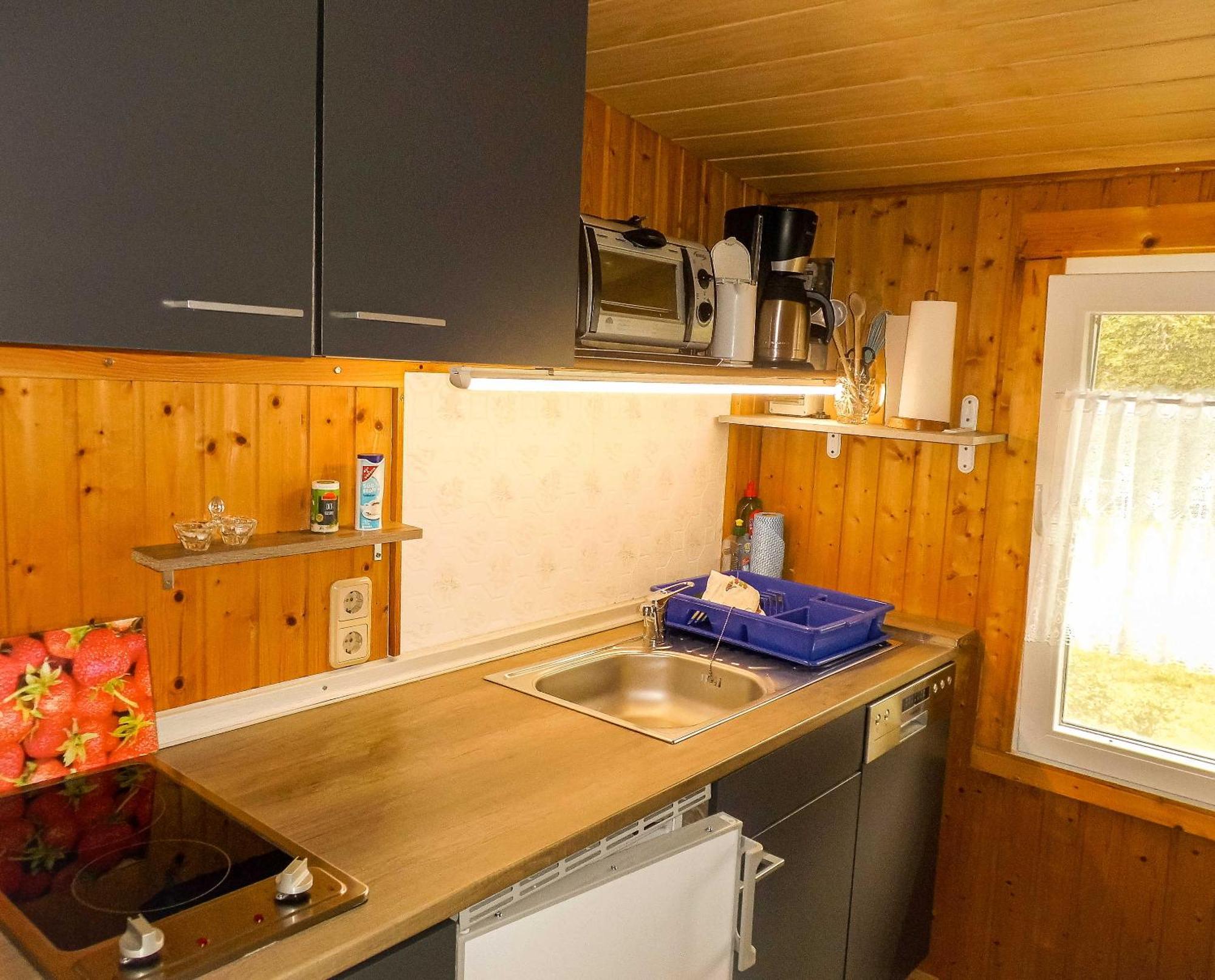 Bungalow und Ferienwohnung auf Rügen Kluis Exterior foto
