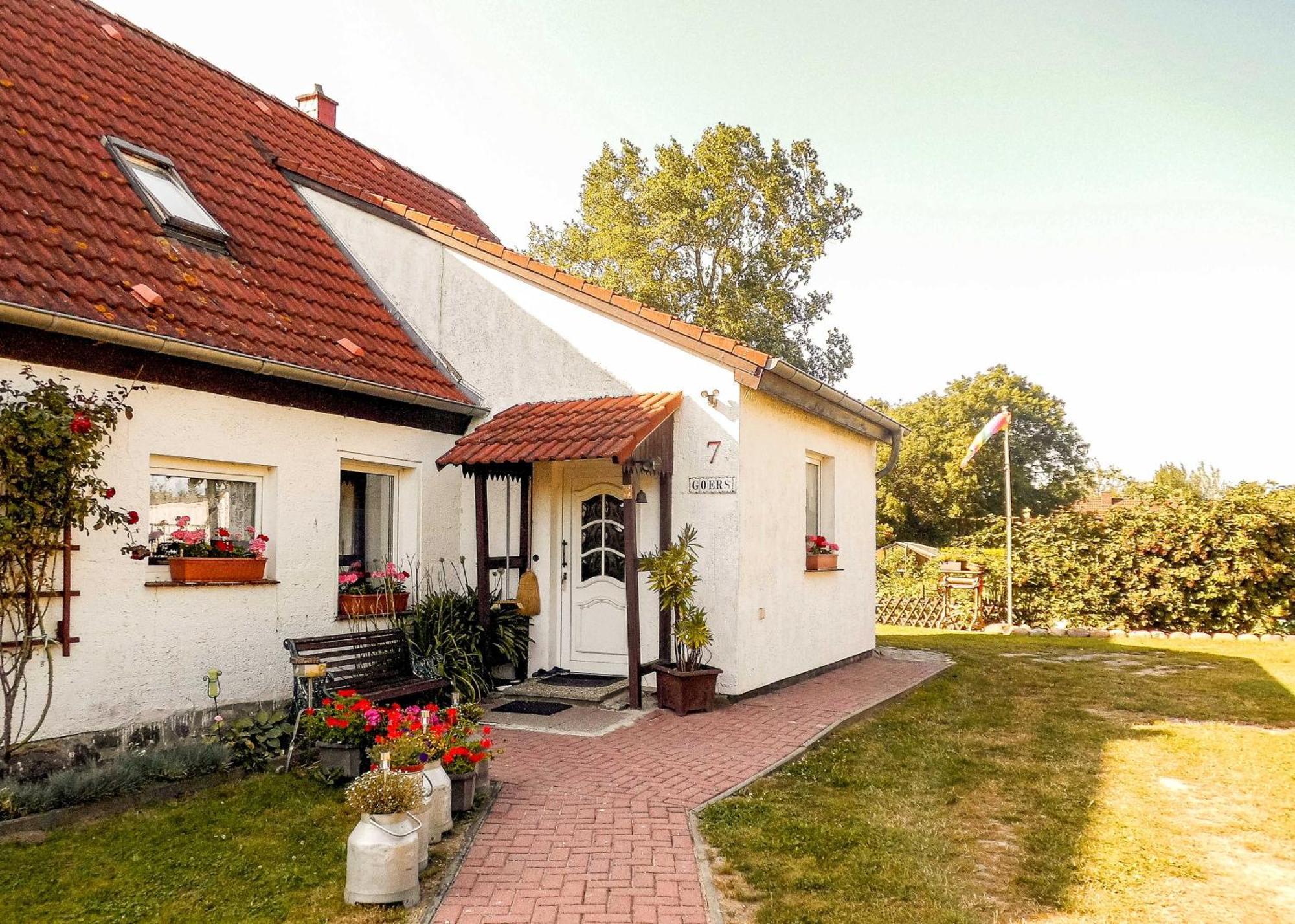 Bungalow und Ferienwohnung auf Rügen Kluis Exterior foto